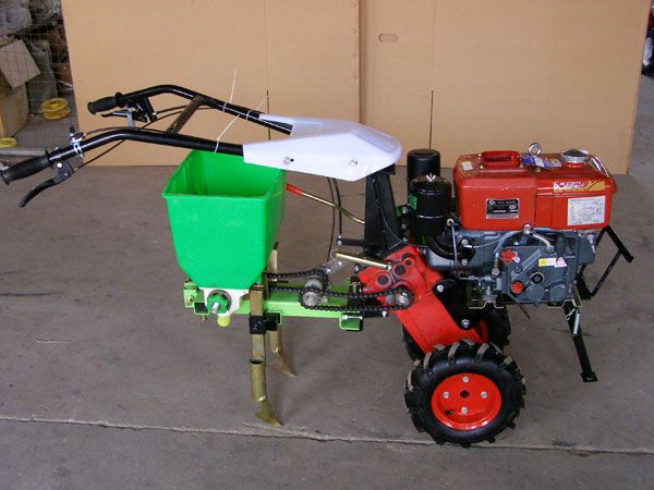 柴油水冷微耕播種一體機(jī).JPG